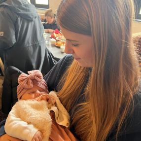 Nina, Babysit in Sint-Laureins