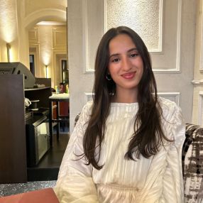 Farah, Babysitter à Puurs-Sint-Amands
