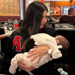 Anna, Babysit in Wichelen