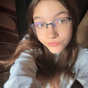 Lara, Babysit in Oudenaarde