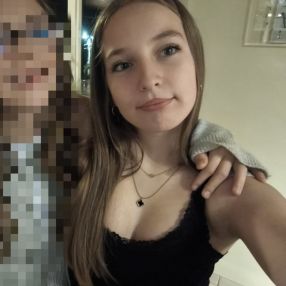 Lilou, Babysitter à Namen