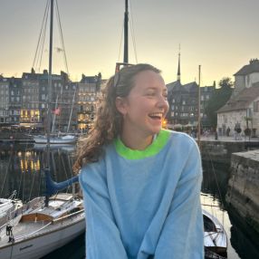 Fleur, Babysitter in Antwerpen