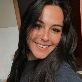 Evy, Babysitter à Namen