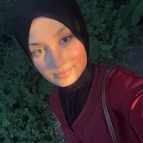 Ikram, Babysitter à Hemiksem