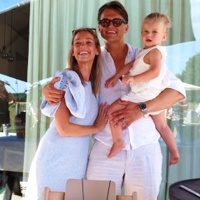 Ayla, Gezin in Sint-Lievens-Houtem