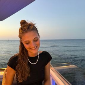 Charlotte, Babysit in Heist-op-den-Berg