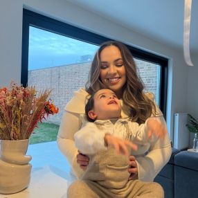 Mariam, Gezin in Sint-Niklaas