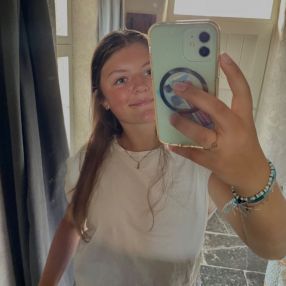 Elise, Babysit in Sivry-Rance