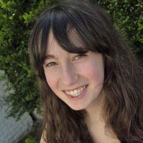 Zohra, Babysitter à Grâce-Hollogne