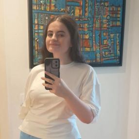 Eva, Babysitter à Jemeppe-sur-Sambre