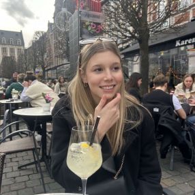 Kaat, Babysit in Lummen