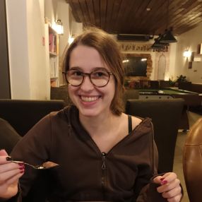 Ellen, Babysit in Deinze