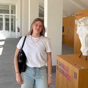 Shania, Babysit in Halle