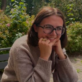 Noor, Babysit in Oudenburg