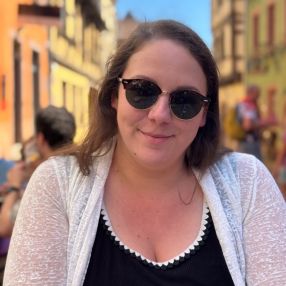 Elodie, Gezin in Virton