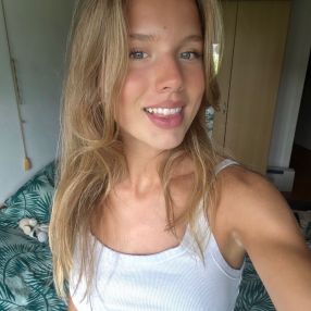 Lili-Rose, Babysitter à Jurbeke