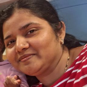 Pooja, Babysitter à Ottignies-Louvain-la-Neuve
