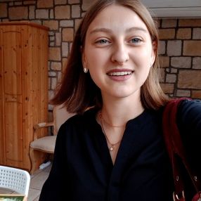 Clara, Babysitter à Luik