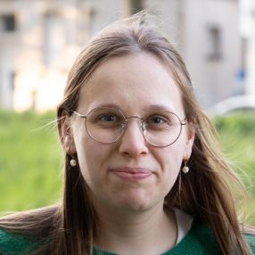 Kaat, Babysitter à Lier