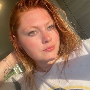 Romane, Babysitter à Bertrix
