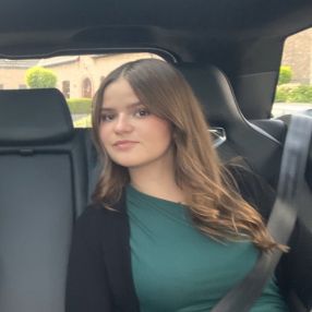 Zoïa, Babysit in Brugelette