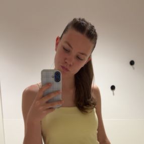 Yolinde, Babysit in Staden