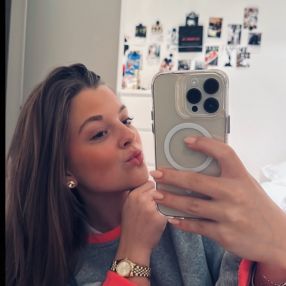 Sterre, Babysit in Zele