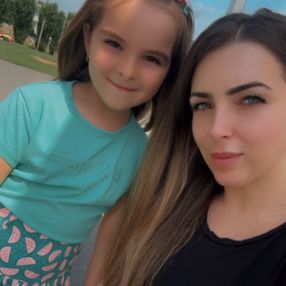 Andreea, Babysitter à Harelbeke