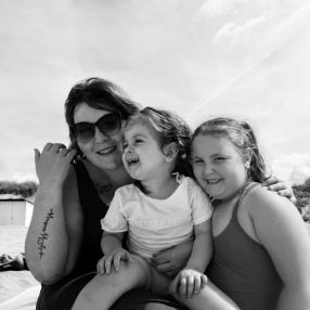Stephanie, Famille à Linter