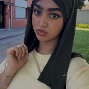 Oumayma, Babysit in Kortrijk