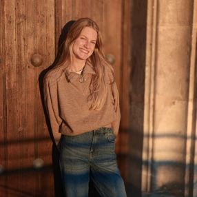 Emily, Babysit in Schoten