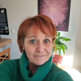 Geneviève, Babysitter à Walcourt