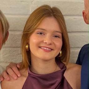 Juline, Babysitter à Kaprijke