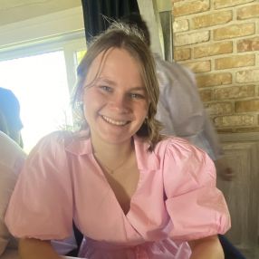 Ilona, Babysit in Poperinge