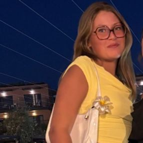 Odile, Babysit in Lessen