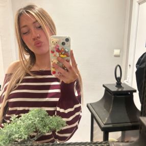 Lina, Babysit in Tubeke