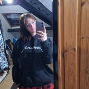 Gloria, Babysit in Couvin