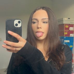 Adriana, Babysitter à Libramont-Chevigny