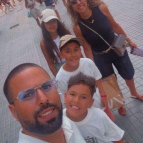 Youss, Famille à Dison