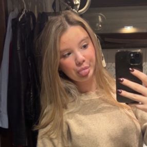Erin, Babysit in Berlare