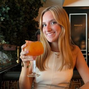 Victoria, Babysitter à Chaumont-Gistoux