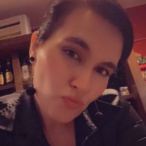 Helena, Babysitter à Aubange