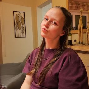 Solene, Babysit in Soumagne