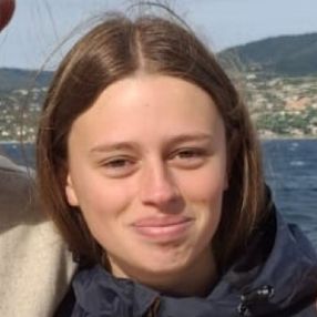 Chloé, Babysitter à Chaumont-Gistoux