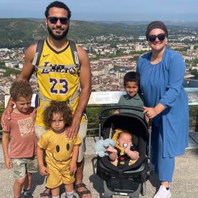 Nawal, Famille à Linter
