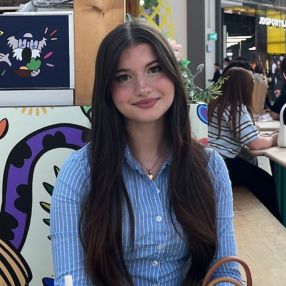 Clara, Babysitter à Kraainem