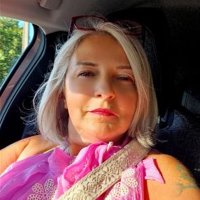 Veronique, Babysitter à La Bruyère