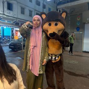 Rayhana, Babysitter à Verviers