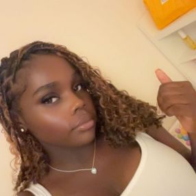 Alexia, Babysitter à Merchtem