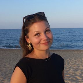 Clara, Babysitter à Theux